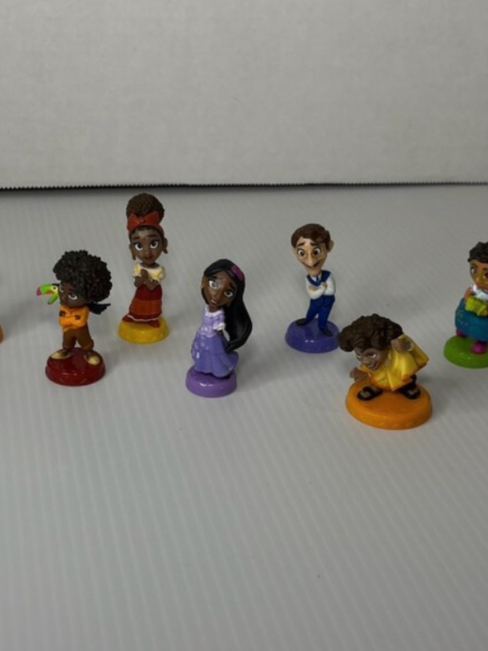Disney ENCANTO Madrigal Family SET 7 Mini Doll Figurines 1.5" Cake Toppers